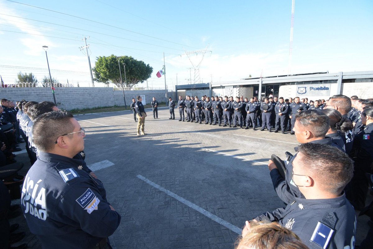 vmpuebla's tweet image. Ciudad| #Supervisa secretario de seguridad ciudadana, la #comisaría sur y la central de despliegue policial (#CEDEPO)

@SSC_Pue
@pepechedrauimx

#VisiónMetrópoli 

Visítanos 
visionmetropoli.com 

visionmetropoli.com/supervisa-secr…