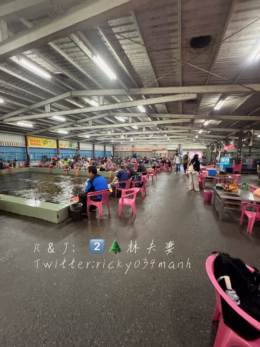 #另一對2⃣️木林夫妻 

繼續挑戰釣草蝦的樂趣
有沒有技巧可以教一下呀

#桃園夫妻 #宜蘭釣蝦