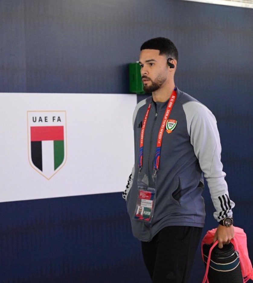 🎙️🚨 عبيد الشامسي - نائب رئيس مجلس إدارة نادي الشارقة:

حريصون على بقاء ميلوني، لكن هناك سقف لا يمكن تجاوزه.