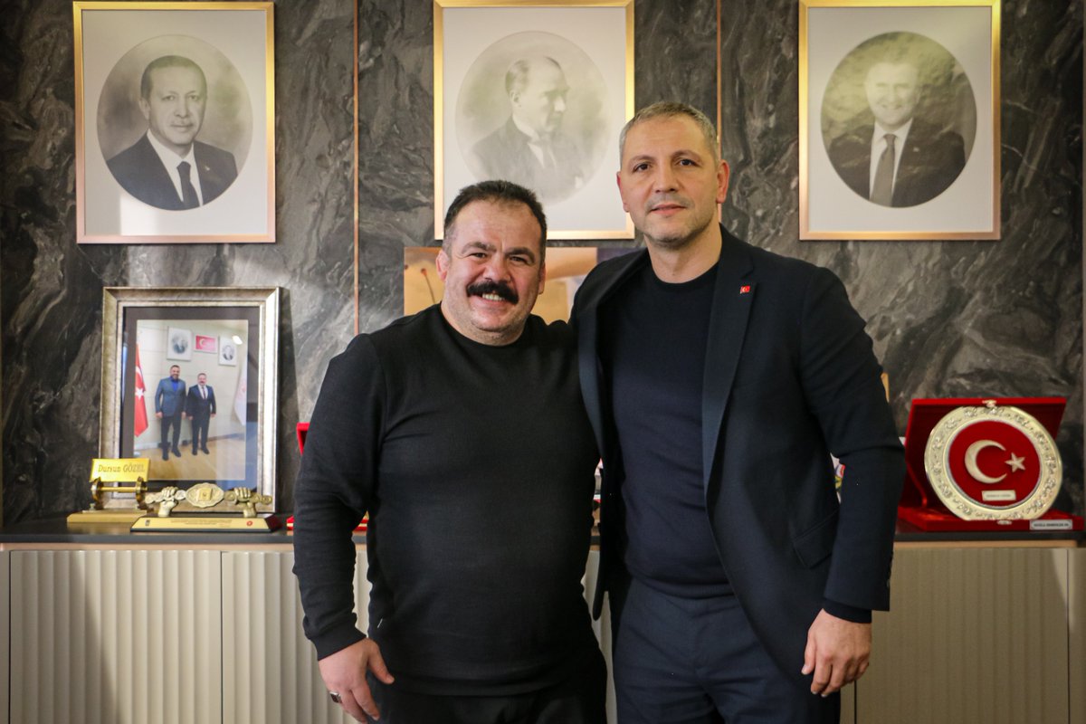 ZİYARET 🤝

Türkiye İşitme Engelliler Spor Federasyonu Başkanımız Sayın Dursun Gözel, Öncü Spor Kulübü Genel Başkan Yardımcısı ve B.B.S.K. Asbaşkanı Kenan Yıldırım’ı makamında ağırladı.
Nazik ziyaretleri için teşekkür ederiz.