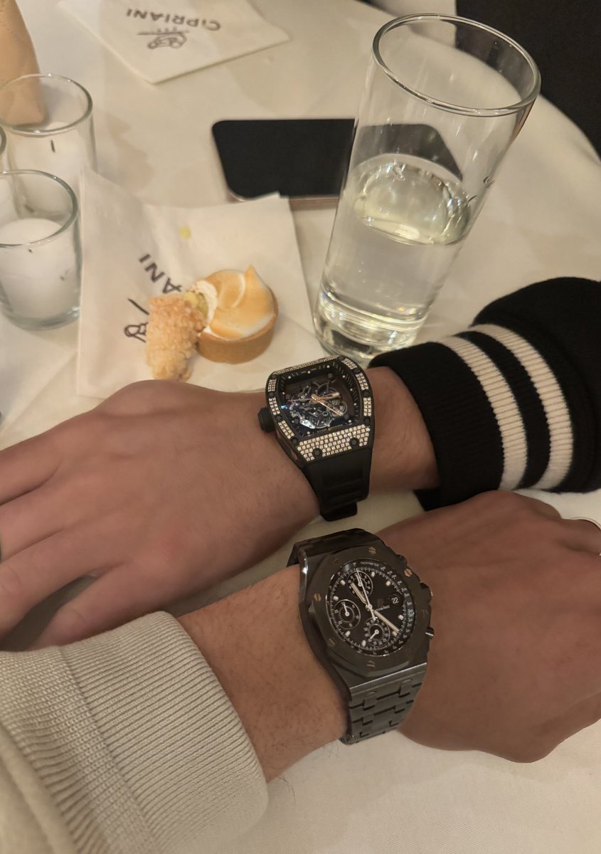 In Dubai your watch game has to be on point

Otherwise the шлюхаnf (shlyukhas) will have a nicer watch 😉