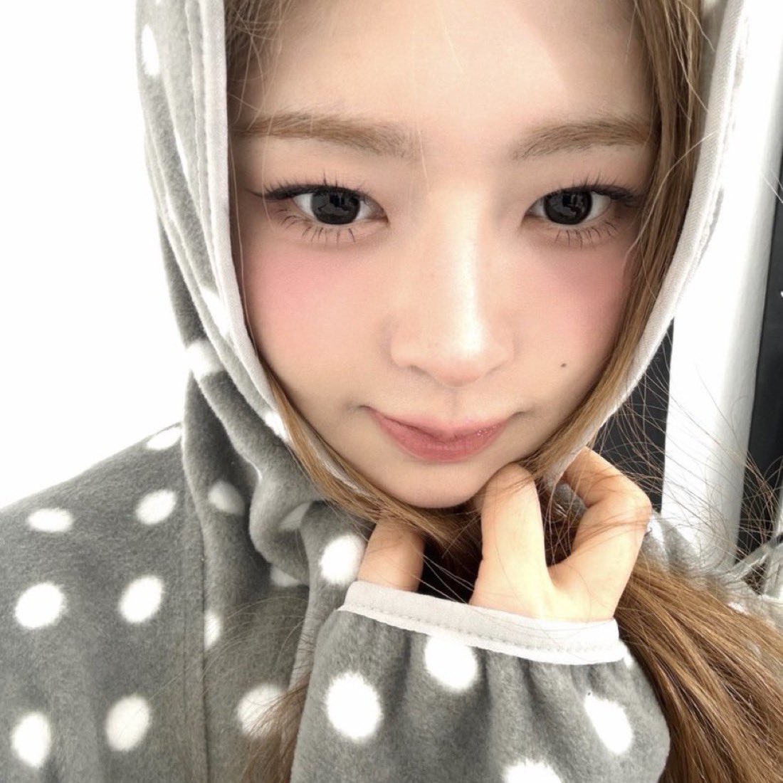 sunooroppi's tweet image. 。
  ｏ
    ○
╭◜◝  ͡  ◜  ͡  ╮     
( (ɞ̴̶̷  ̫ ᴗ̤ *) ❤︎ )    
╰◟◞  ͜  #polkadots