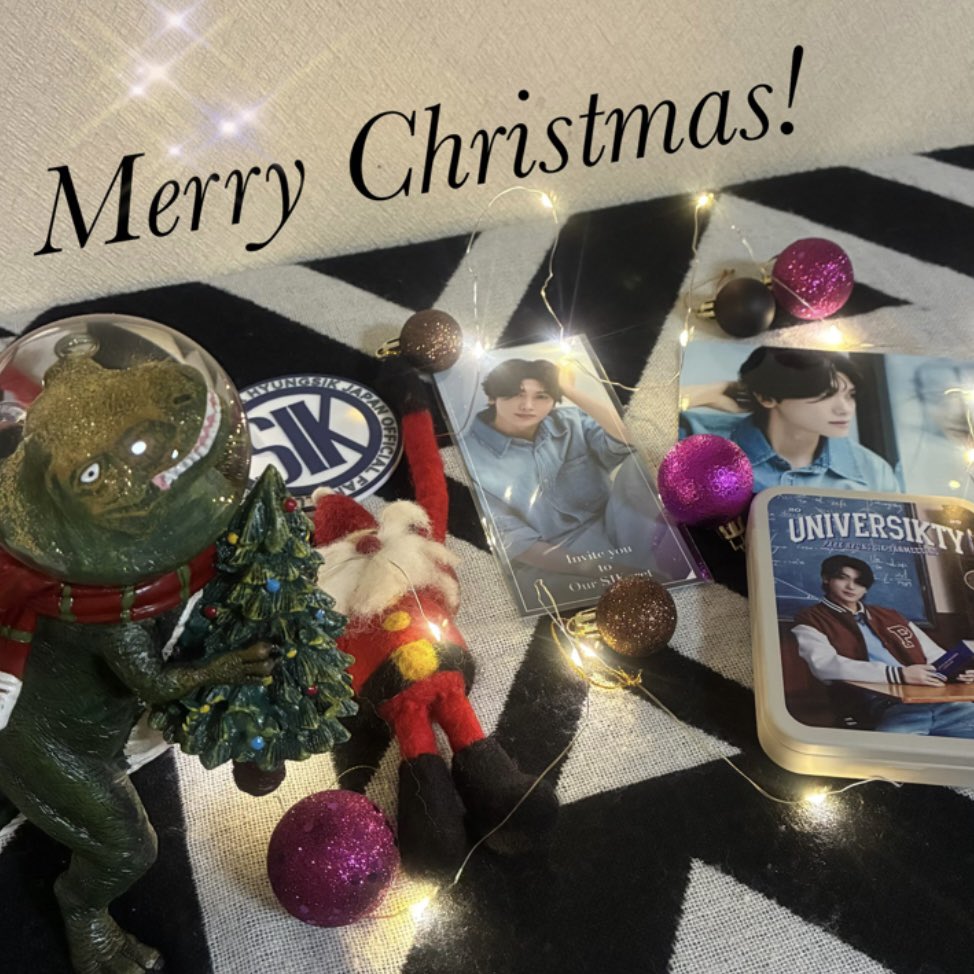 Merry Christmas！

家ゴトに追われてる間にクリスマス🎄⁉️
かろうじてシクゴトは静かに追ってます😅

娘の恐竜を拝借して📷

#SIKcretDay
#パクヒョンシク #박형식 
#parkhyungsik #ParkHyungsik