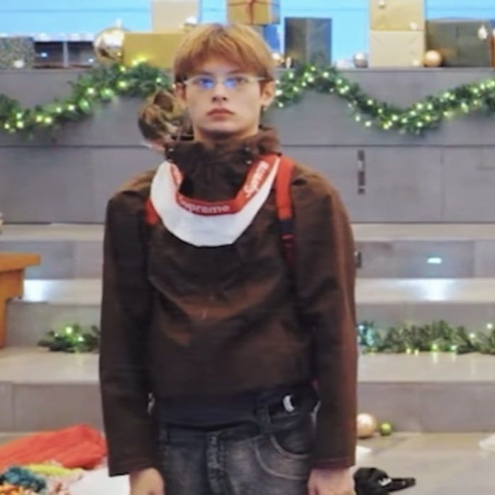 jamesnmoons's tweet image. it’s his first day on earth be kind to him please