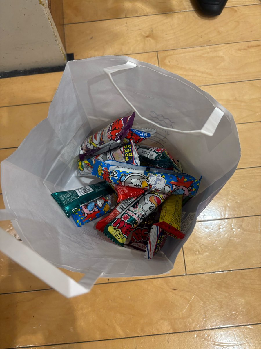 progresswind's tweet image. 今日は今年最後の練習でした。
クリスマスイブだからかやや少なめの参加です笑

トランペットさんには見学も来られてました♪
ニューイヤーに向けてオシャ和音揃えていきましょう！

来年もウインドアンサンブルプログレス
よろしくお願いします。
#福岡市吹奏楽
#団員募集