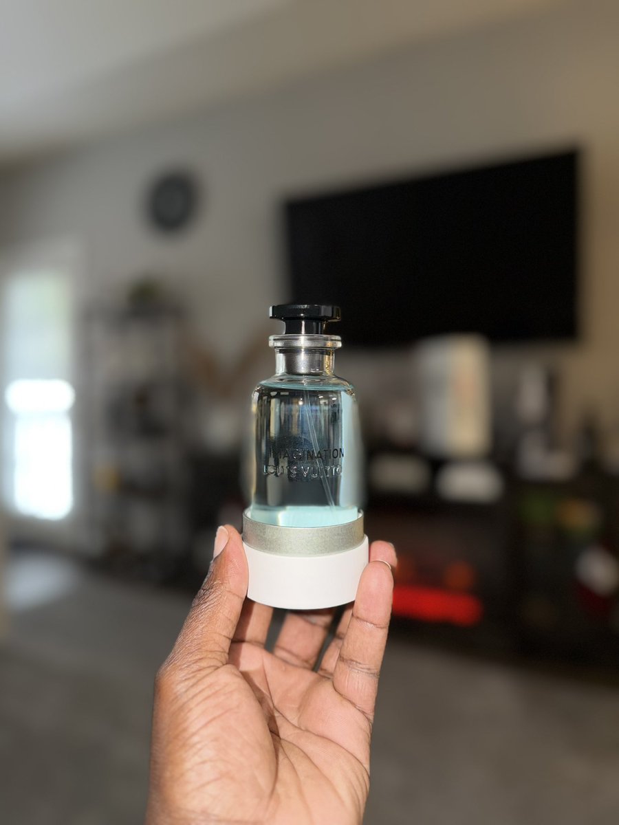 LucasAtito's tweet image. In all that you do Make sure you smell RICHNESS.. its Rizz 
#LouisVuitton