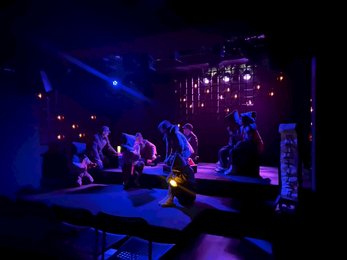 クリスマスイヴにご来場ありがとうございます。
そしてお客様と矢内さんから高級ケーキの差入れ✨️
なんと嬉しい！！皆大喜びで頂きました🎂
この夜の幸せが明日からの活力となりますように✨️
#笑わせません、勝つまでは