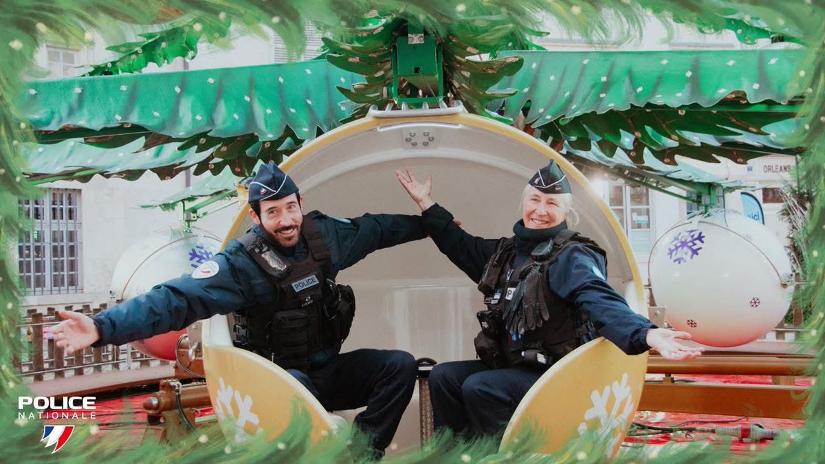#JoyeusesFêtes | La police nationale du Loiret vous souhaite de très bonnes fêtes de fin d’année  ! 🎄