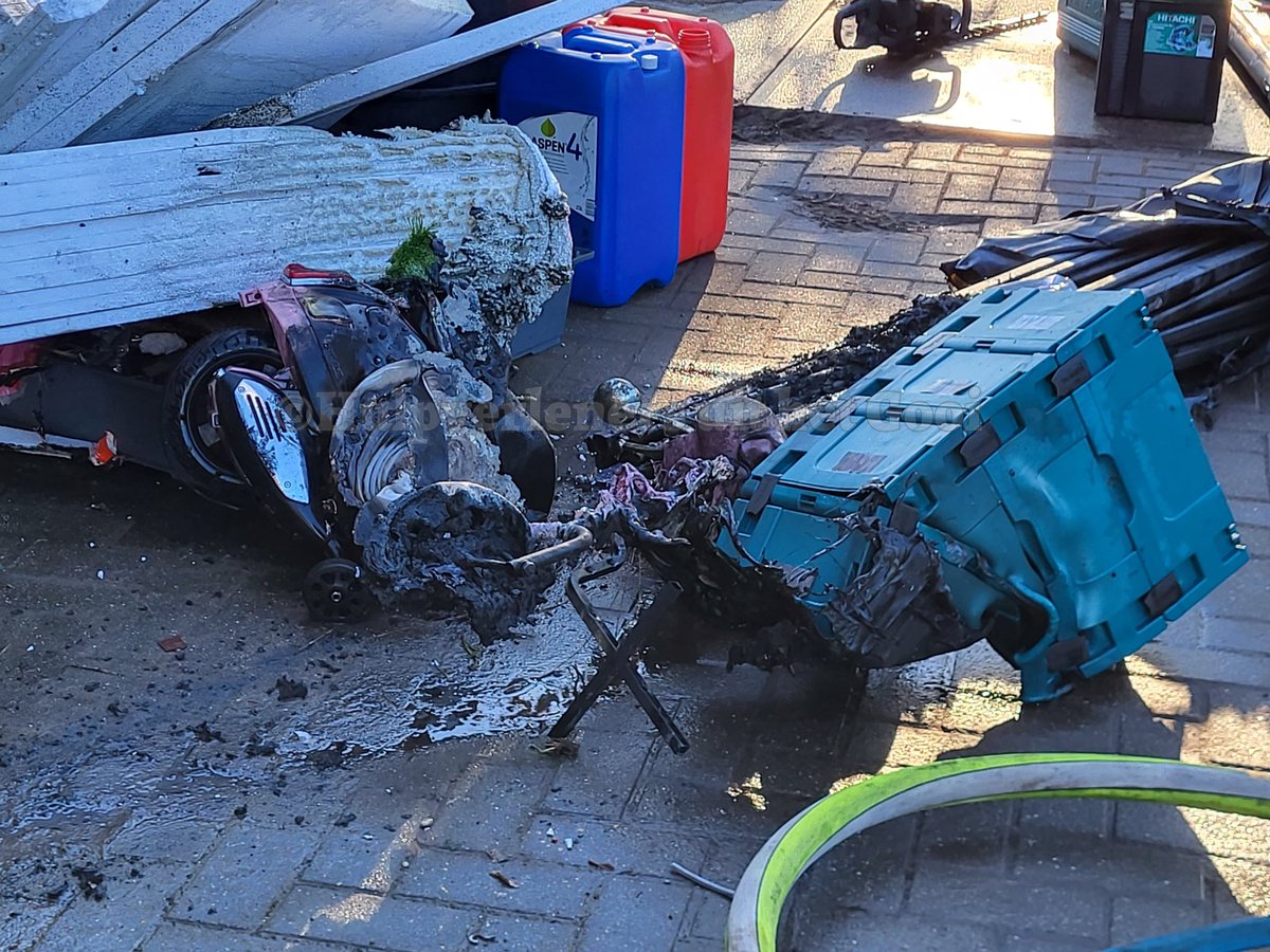 Containerbrand aan de Boomgaard in 's-Graveland