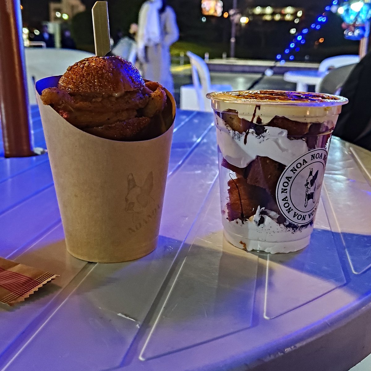 hei_09's tweet image. クリスマスマーケットにて
揚げパンブリュレ大変良かった