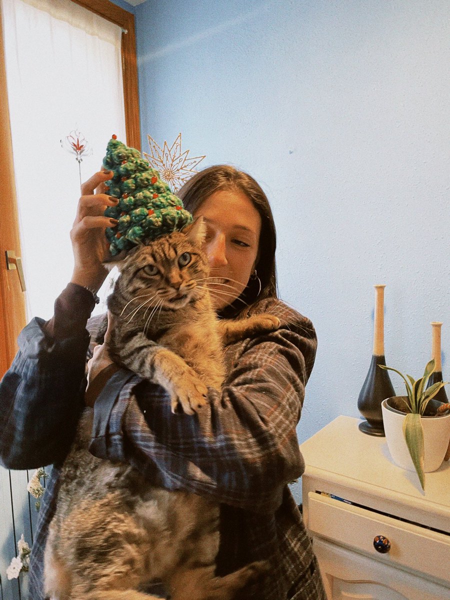 raquelhbertol's tweet photo. Feliz Navidad a todos un año más. https://t.co/uckVQivSmW