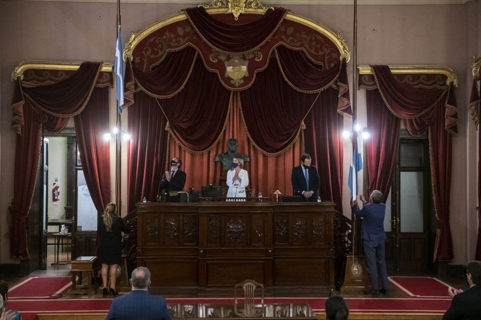 lconectadas's tweet image. #LegislaturasConectadas #ENTRE RÍOS
DIPUTADOS
👍 Media sanción para leyes clave
🌐 Mas info acá:
legislaturasconectadas.gob.ar/Prensa/Media-s…