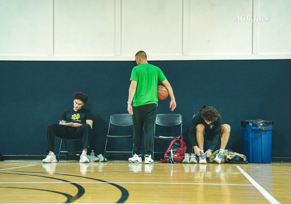 CompeteTraining's tweet image. Your mind is a muscle 💪 that you must workout 🧠🏀🔬

@BraedenShrews 
@nickshrews11 

📸: @agb.flics 

#compete #mindbodyspirit #limitless #mindset #goirish