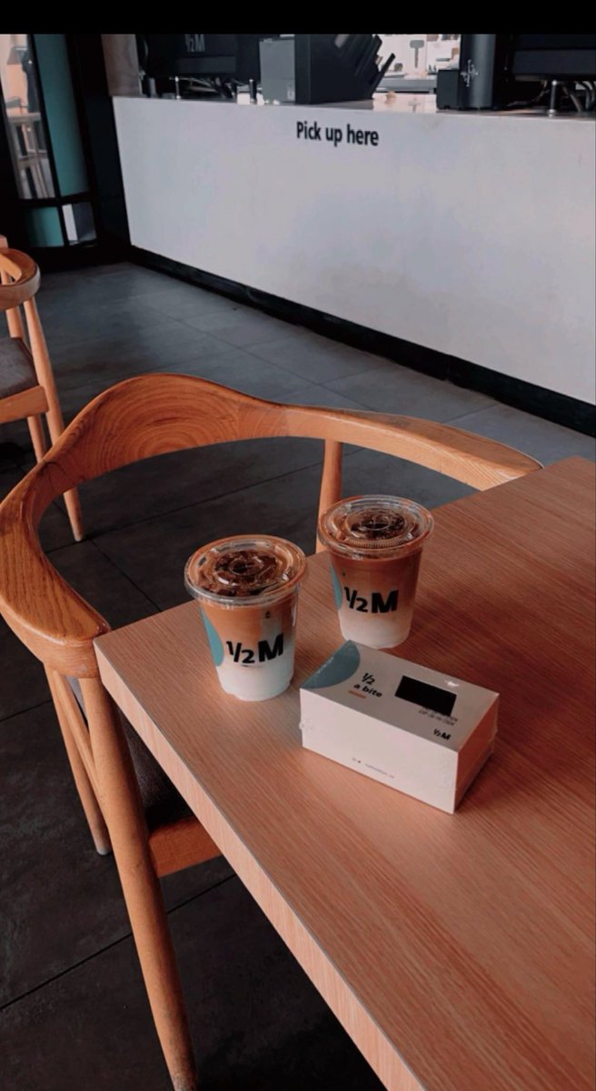 اختر لنفسك " قلباً " لايضعك في موقف تشفق فيه 
على نفسك .. 

#فضفضه_مشاعر 
#ملاك_العتيبي