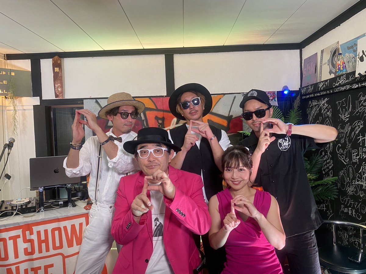 mcpon052's tweet photo. 【拡大版11年間ありがとうSP】
【明日19時30分〜】

【最終回】

遂に明日がラスト
#ラジオ 

ゲスト 
カルテット.
『SAMON』さん㊗️
 @SAMON_karutetto

『カルテット.』
最多楽曲オンエア🎊

NALさん DJ AViAさん

最大のリスペクト✨
感謝㊗️

https://t.co/CQMZtPBx3K

#カルテット #ポンバン https://t.co/eY51evFFGz