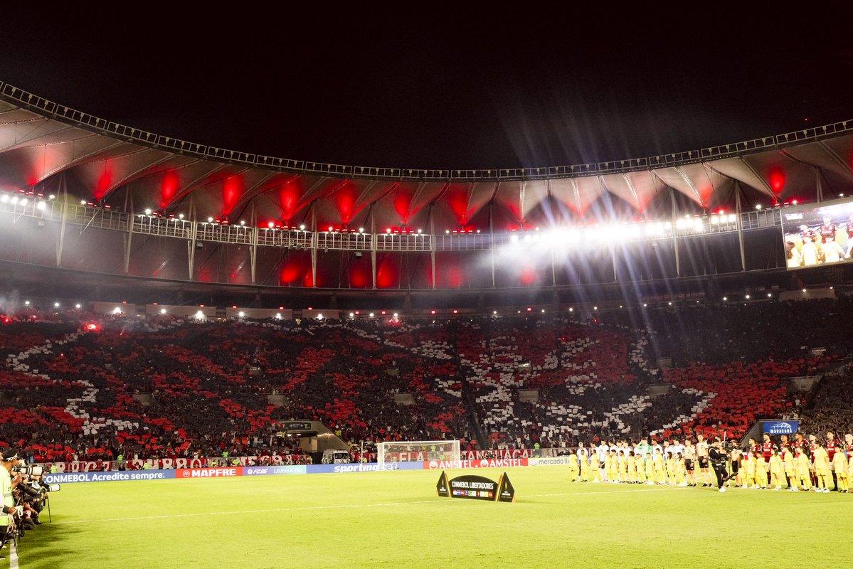 DataFutebol's tweet image. O Flamengo foi o clube maior média de público em 2025 no Futebol Brasileiro;

O top20 das maiores médias;

1. Flamengo (51.677)
2. Corinthians (41.794)
3. Cruzeiro (37.153)
4. Bahia (34.944)
5. Palmeiras (33.957)
6. São Paulo (32.166)
7. Ceará (28.693)
8. Internacional (26.519)…