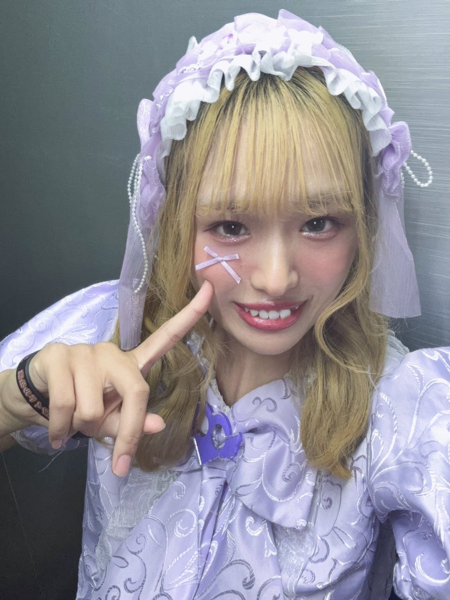 遥恋こはく🦄💜【1/22 白星藍蘭生誕祭📍ODYSSEY】 (@comze_kohaku