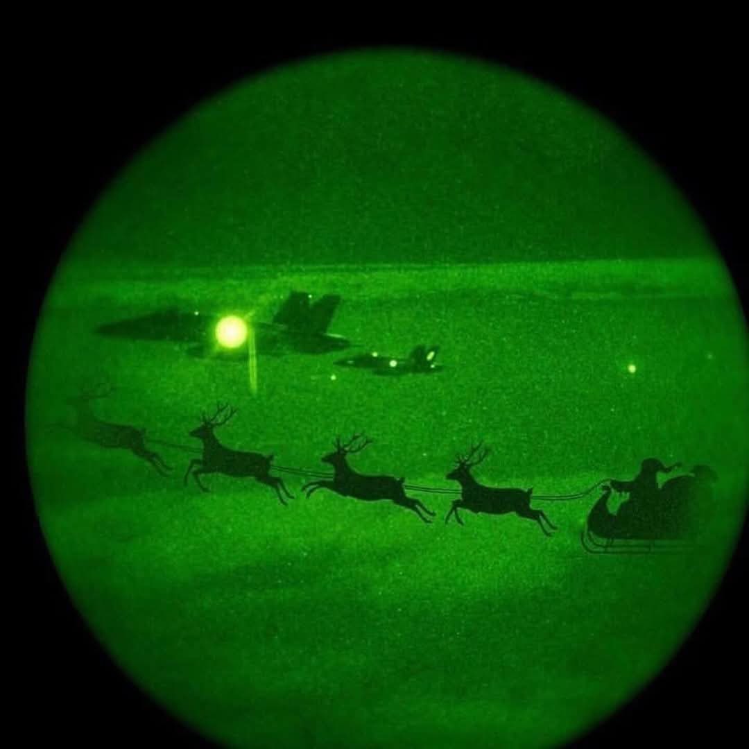 ChubbyGuns's tweet image. BREAKING: NORAD confirms Fighters intercepted Santa Claus over U.S. airspace. Pilot reported, “Unidentified sleigh exceeding Mach 8, no transponder, dropping unauthorized payloads.”