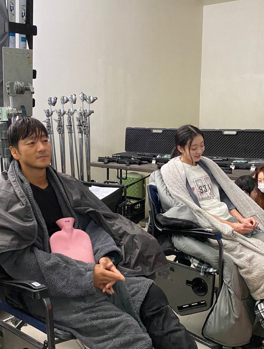 Kim Dami through her “twin” sunbae’s posts:

Son Sukku posts           Park Haesoo posts
Kim dami with                 Kim Dami in calm 
playful edits &amp;                 candid moments
quirky poses