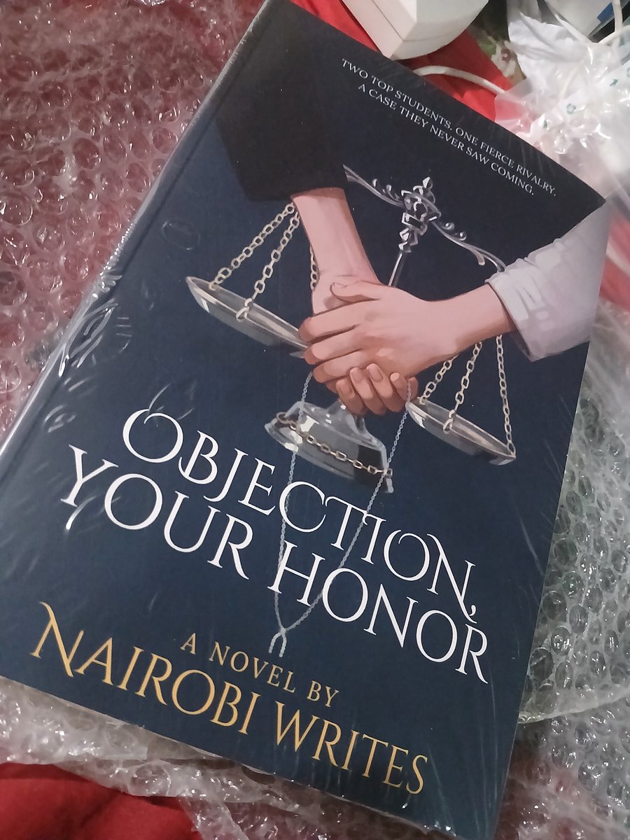 miraiteiko's tweet photo. Ang ganda talaga thor @nairobi_writes. Time to re-experience the story, in print form naman. Super happy nanalo sa GA ng Paperback. Early Christmas gift for me 😊 Hopefully magkaron rin me ng OYH Hardbound and other physicals sa future 😁
#OYHBookVersion https://t.co/kLqGFKfHEp