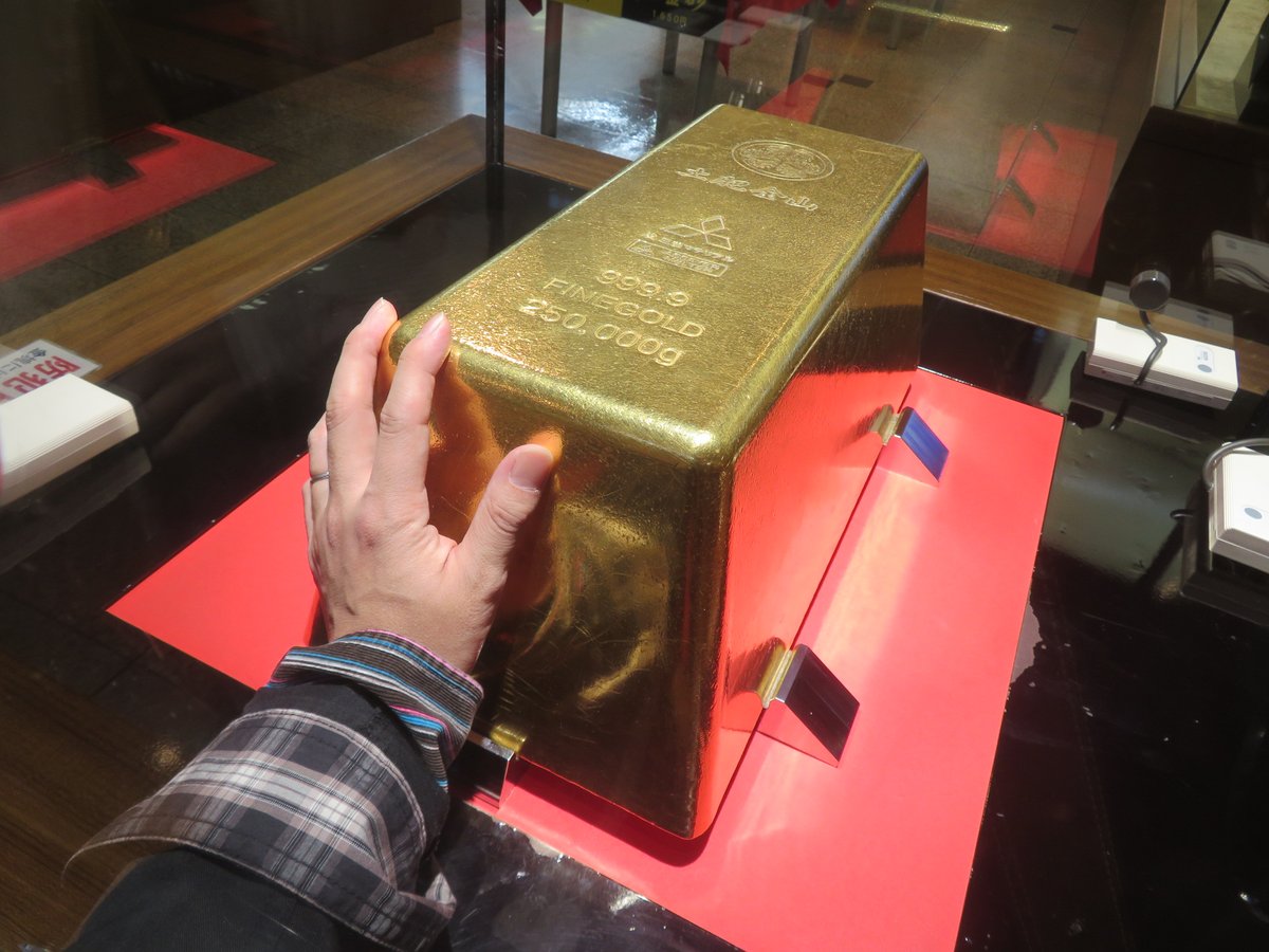 金の価値は年々上がり続けているというよね。誰かクリスマスプレゼント