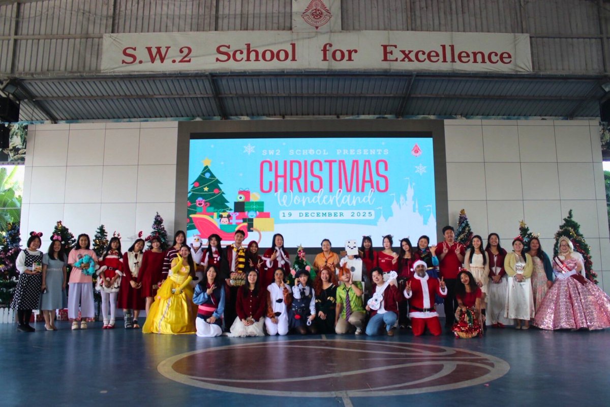 BFITSThailand's tweet image. At our SW2 BFITS Program, the season came alive through performances, costumes, and shared stage moments—driven by teamwork, full of confidence, creativity, and school spirit 🌟

#SW2 #BFITSProgram #ShineWithBFITS #JoinSW2 #TeachInThailand 🇹🇭