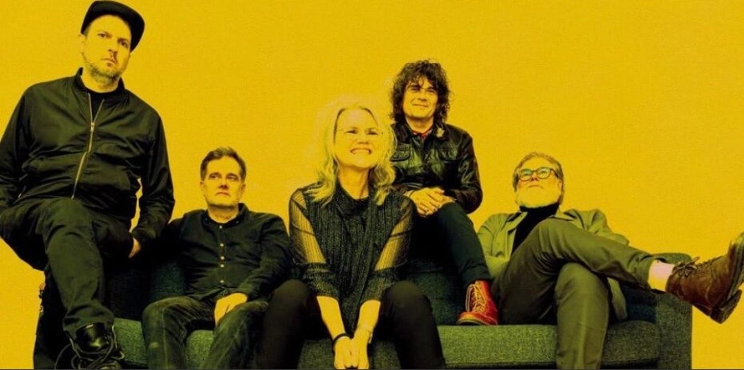 まさか、ほんとにThe Wannadiesが来るなんて😢信じられない、もう嬉し過ぎてクリスマスとか吹っ飛んだ！いや、サンタさんおったわ。絶対に行く！