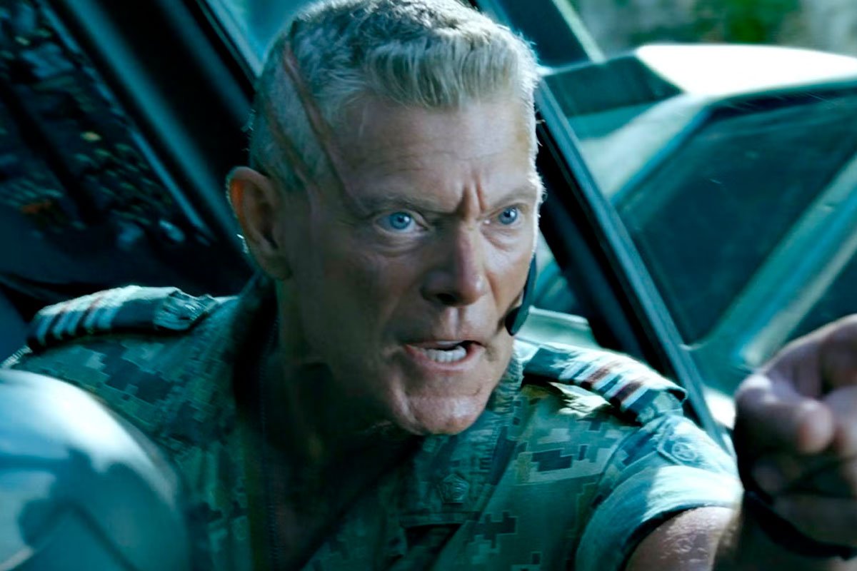 reckhelm's tweet image. WIR SIND NUR KOLONIALE SICHERHEITSKRÄFTE, JAKE. WAS GLAUBST DU WIRD PASSIEREN, WENN DIE ECHTE ARMEE HIER ANRÜCKT? MIT UNS ZU KOOPERIEREN, IST DIE EINZIGE, BESTE CHANCE DIESER EINHEIMISCHEN AFFEN, IHR EIGENES ÜBERLEBEN ZU SICHERN. 

DU, JEDOCH, FÜHRST SIE GERADEWEGS IN DEN TOD.