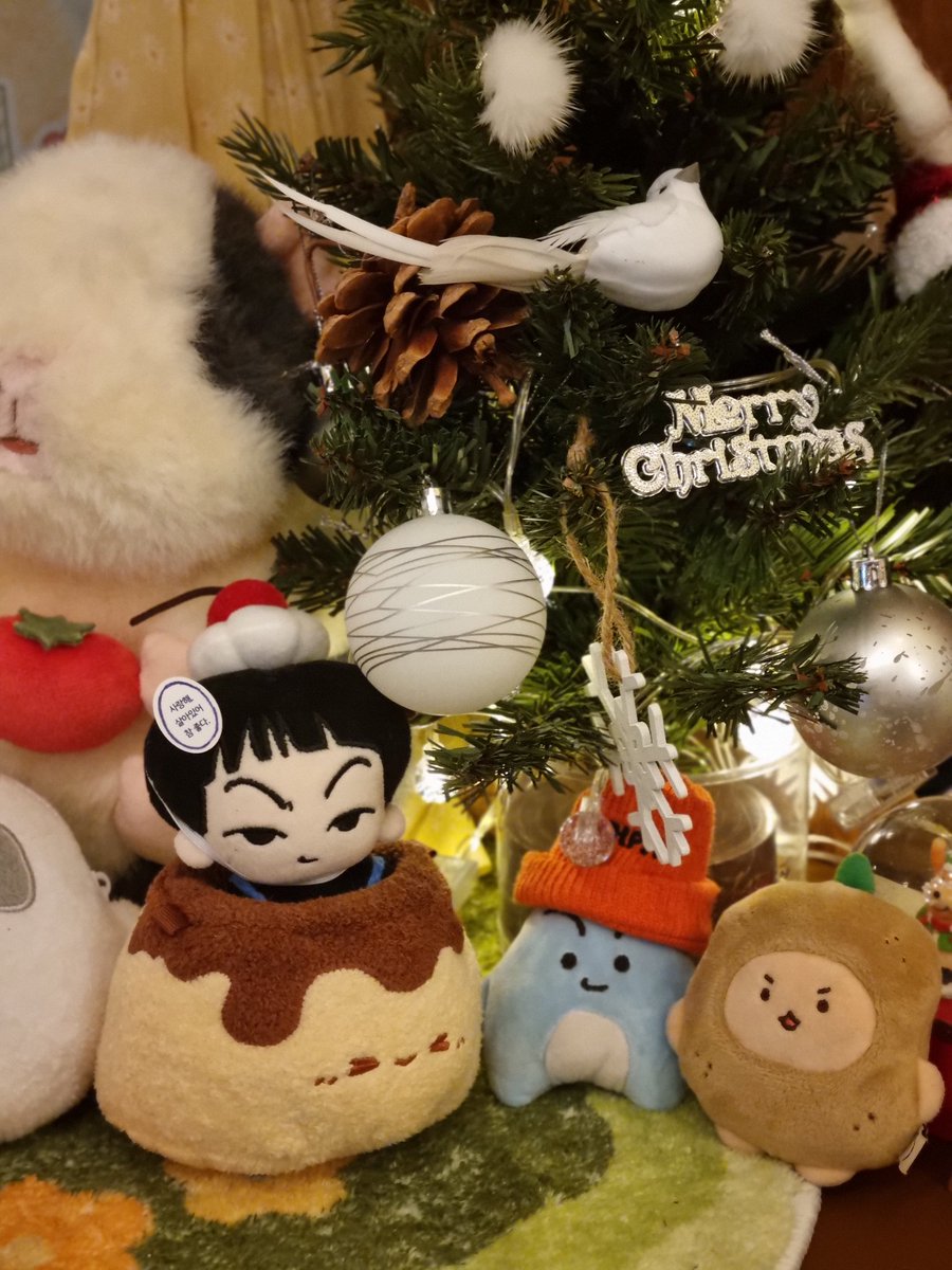 nd_PPURIN's tweet photo. 너무 귀엽고 심장 쿵했던 기니네 푸딩...!! >♡<
면접 끝나고 달려간 때가 퇴근 시간대라 ㅜ
사람이 붐벼 사진은 예��게 많이 못 찍었지만
그대신 눈으로 담고 '귀여워~' 외치며 제대로 만끽 🧡
넘 친절한 사장님과 주최자 분들 덕에 더 즐거웠어요!
#이션 #ETION #기니네푸딩 #WHGH https://t.co/onCkYnU9er