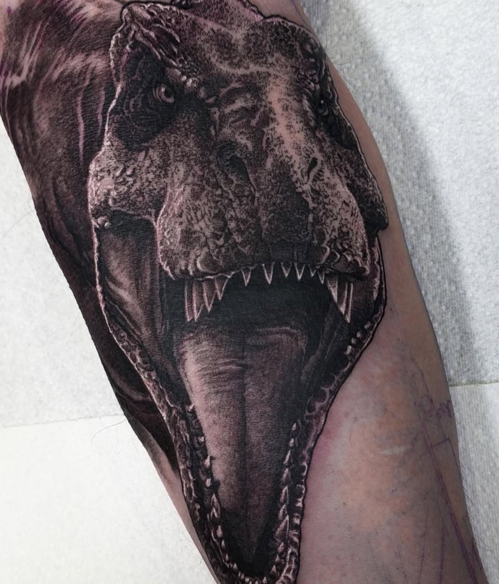 AI_ART_ATTACK tweet media