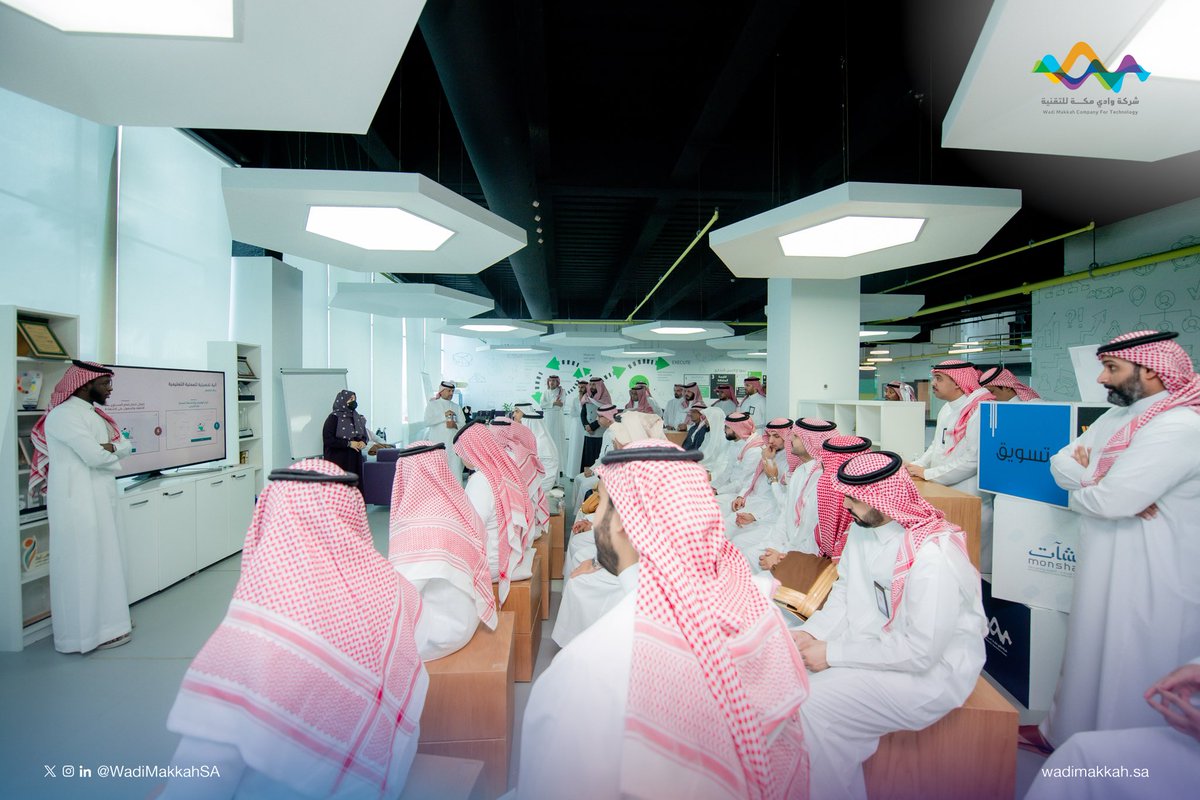 WadiMakkahSA's tweet photo. استقبلت #وادي_مكة وكلاء الجامعات السعودية، للتعريف بمنظومة الابتكار وريادة الأعمال بالشركة، واستعراض الشركات الناشئة الجامعية ضمن #حاضنة_نمو، ودورها في تحويل مخرجات البحث والابتكار إلى فرص واعدة. https://t.co/RH7mHnbuiU