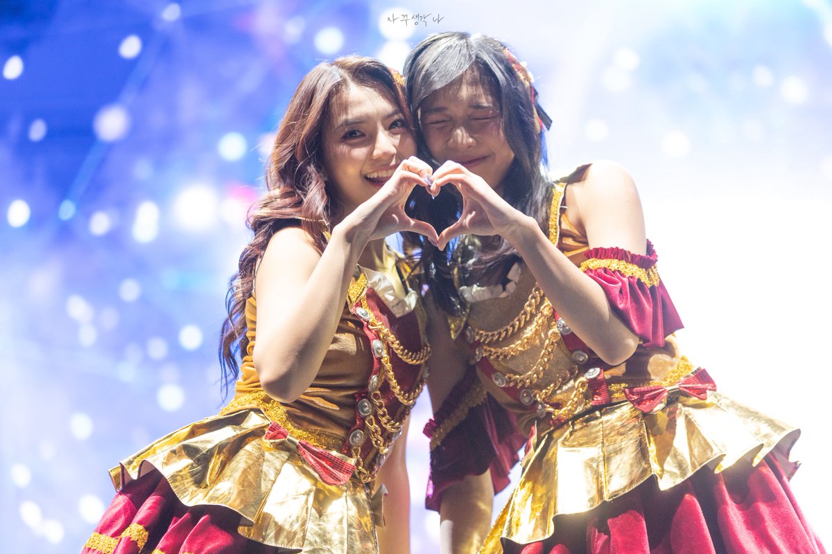 251224 JakCloth 2025

Ci Gre dan Ci Oniel
di last offair Ci Gre 🫶❤️💛