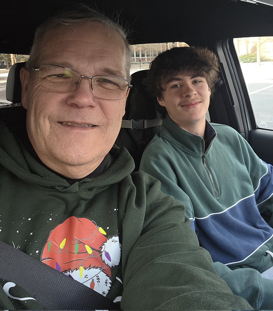 RodneyStrange's tweet image. Out delivering for the Arctic League this morning! Thanks to Oliver for helping deliver!