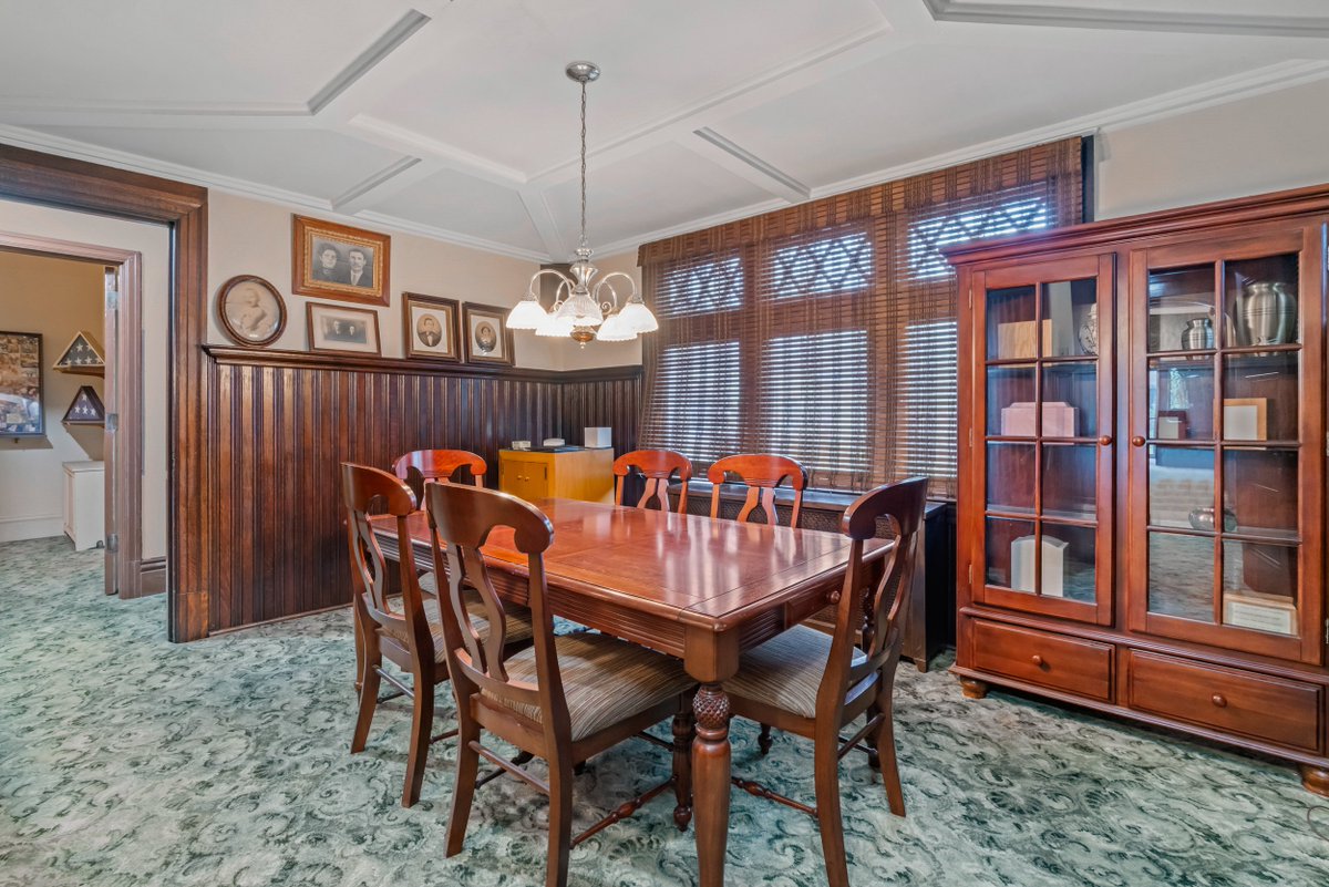 zillowgonewild's tweet image. Did you know that For only $75,000 in Mckeesport PA you can buy this all brick now funeral home