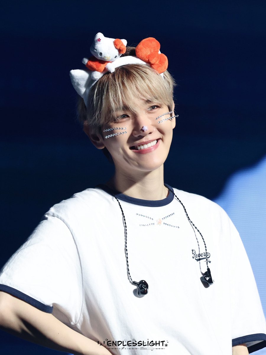 EndlessLight_BH's tweet photo. 메리 크리스마스
🎄
#边伯贤 #백현 #BAEKHYUN #ベッキョン 
@B_hundred_Hyun https://t.co/76Q9Ed6jtT