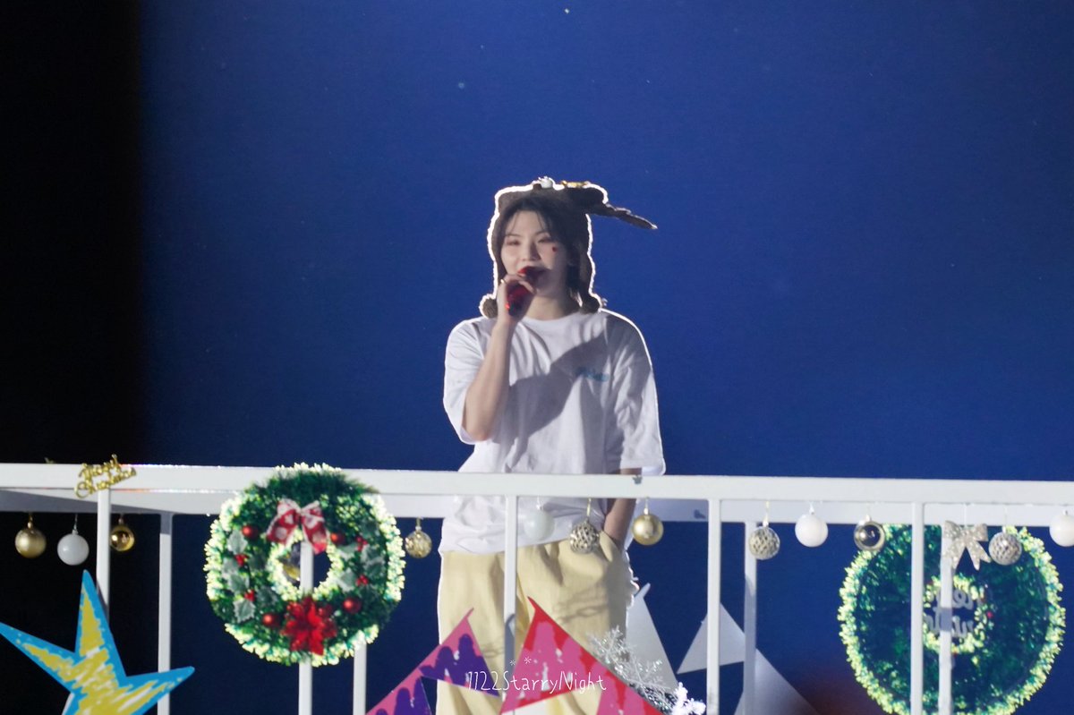 D-444
메리 크리스마스❄️

#세븐틴 #우지 #이지훈 
#SEVENTEEN #WOOZI #ウジ
#李知勋 #李知勳