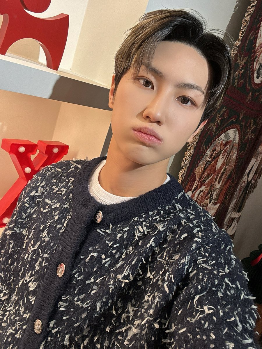 TNX_twt's tweet image. Dear_THX, Merry Christmas 🎄❤️

#TNX 
#최태훈 #TAEHUN