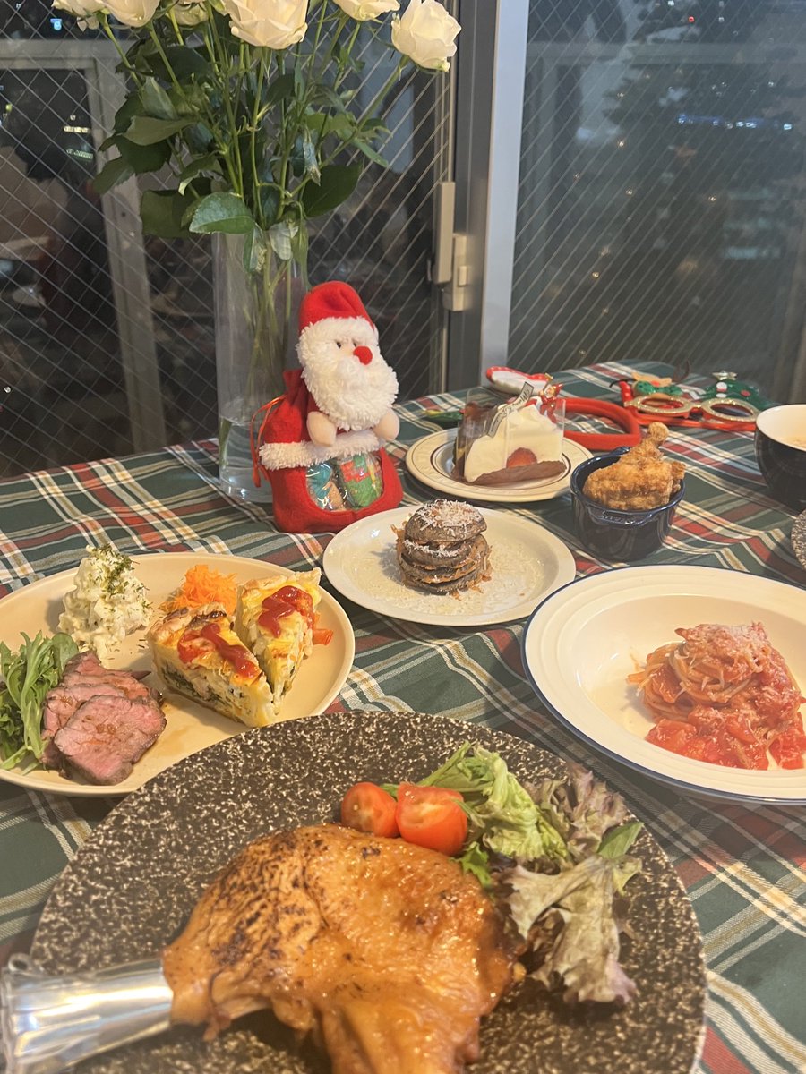 nchons2's tweet photo. めりくり🎅❤️🎄
みんなはサンタさんきたかな？😆 https://t.co/wLjfPJQ9R8