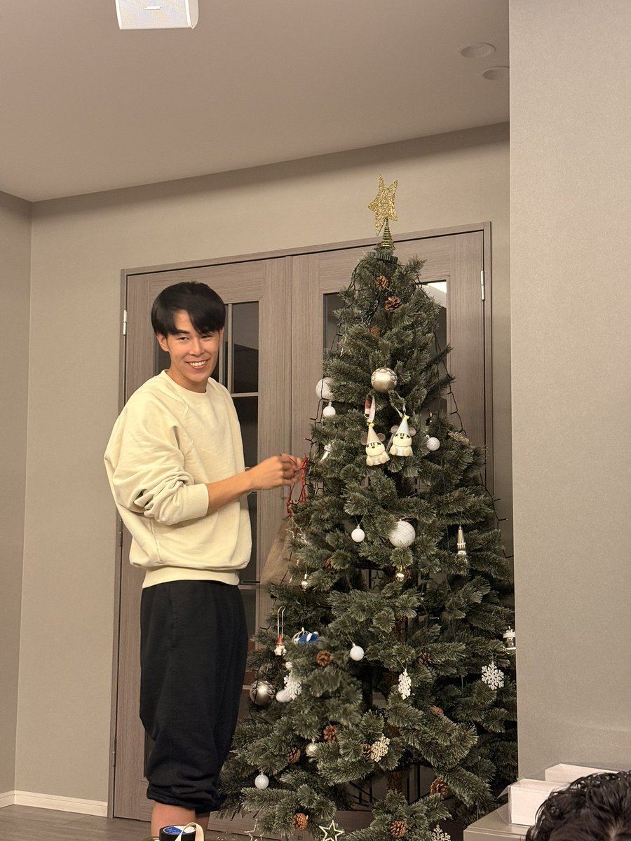 出っ歯、岸田たつやのサイン 初しばなん家! しばゆーからﾌｧﾗｵもらったので「なにそれ」と言われ