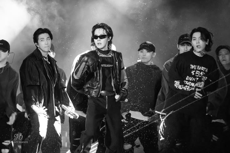 yoonstlz's tweet image. the holy trinity