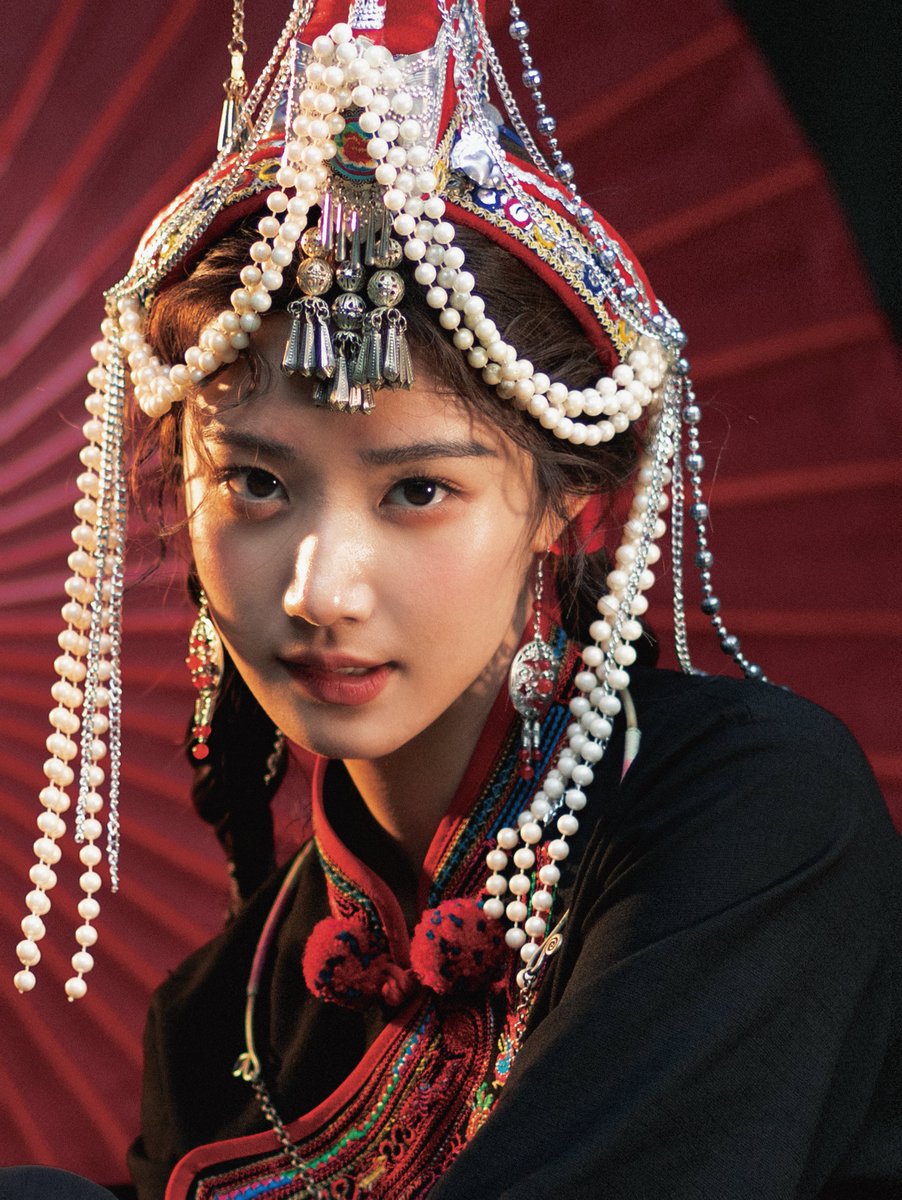 for0927x's tweet photo. 251224 Lu Yuxiao Weibo update

“On the day we left Xiamen, we rushed to experience the clothing of the She ethnic group in Fujian. Looking up and down, we were all guests with bird wings in Phoenix Mountain.”

#LuYuxiao #卢昱晓 https://t.co/vIevV4bEP8