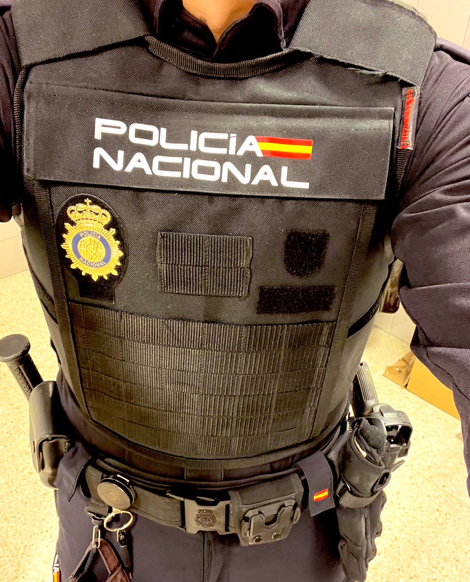 La Navidad está para soñar, para llenarte de ilusión, para imaginar.

Sueña ese futuro que quieres, ilusiónate, imagínate trabajando y logrando eso que deseas. Llévalo a la acción.

Sigue, porque tu sueño, tu ilusión, acabará siendo tu día a día gracias a ti. 

Felices fiestas 💙