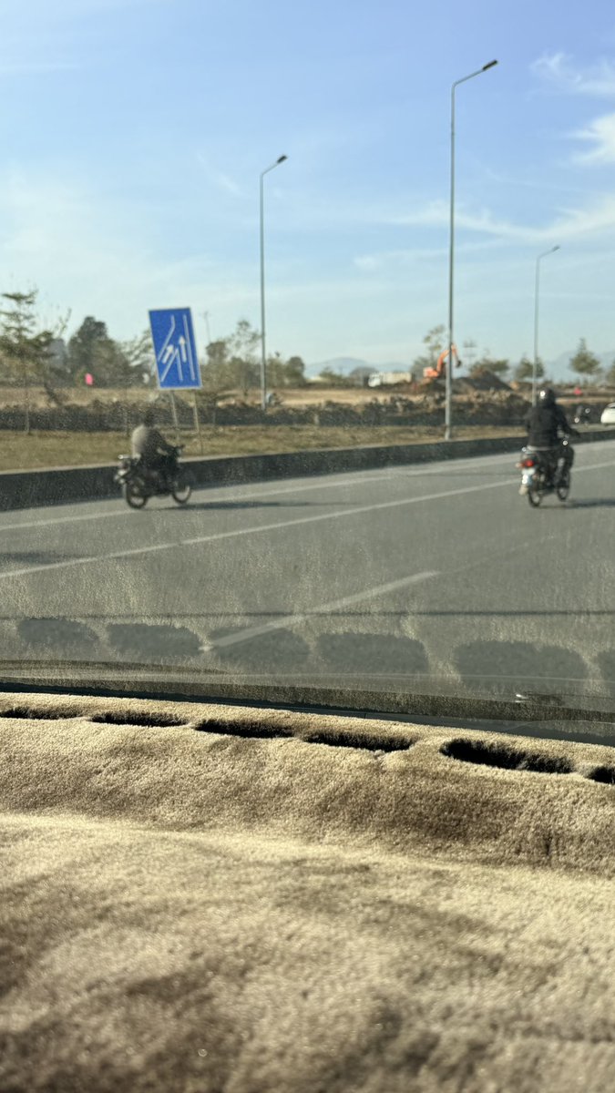 adeelraja's tweet image. Massacare of trees in Islamabad. Used to be a dense lush green jungle. Absolute massacre