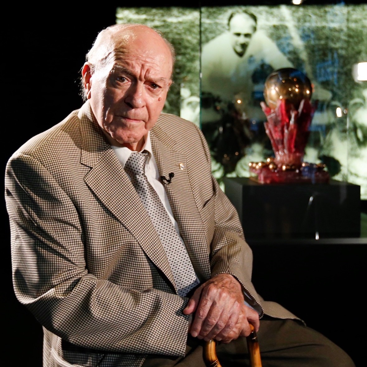 MadridXtra's tweet image. 🚨 On this day 36 years ago, Alfredo Di Stéfano won the Super Ballon d’Or.

He remains the ONLY player in HISTORY to win it.