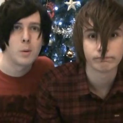 iDOFFEE's tweet image. 17 lifetime's and 17 christmas they've sent intertwined together not by destiny but bc they choose this😭😭😭