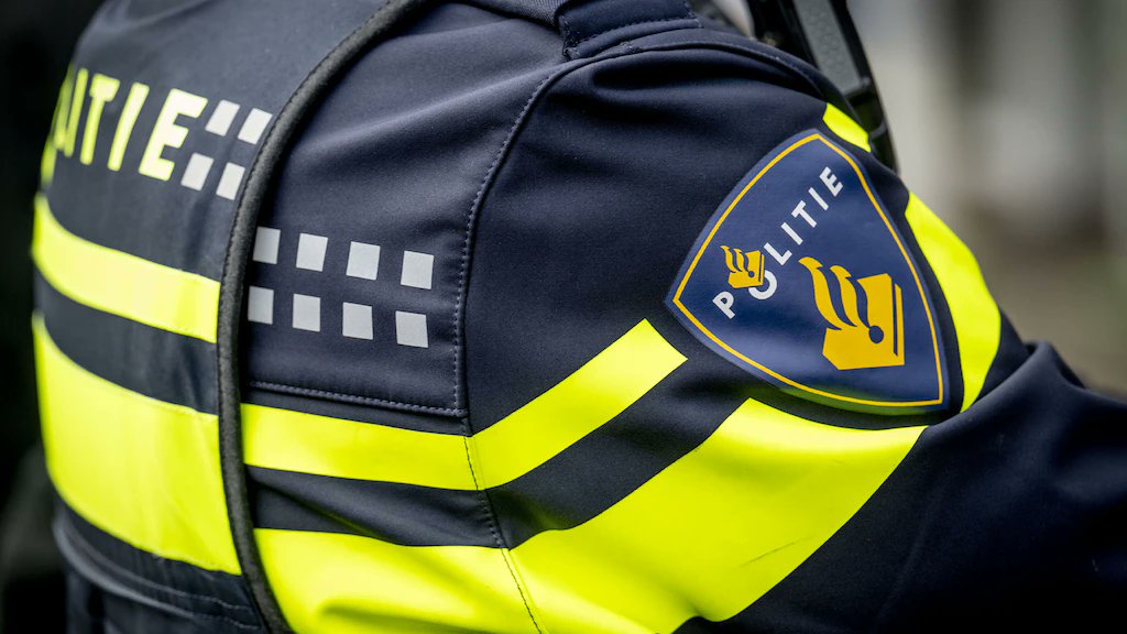 25-jarige man uit Winschoten verongelukt bij ongeval op de N366 bij Alteveer #Politie #112 #Hulpdiensten

Hele bericht...

denniegaasendam.nl/politienieuws/…

facebook.com/DennieGaasenda…
