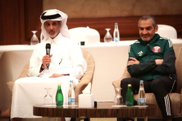 خلال زيارته معسكرهم الشتوي بفندق #هيلتون_الدوحة.. واطلاعه على آخر المستجدات المتعلقة بعملهم..

وزير الرياضة والشباب يشيد بـ #حكام_النخبة ويؤكد دعمه المتواصل لتطوير التحكيم القطري

#جريدة_الوطن_القطرية
#الدوحة #قطر 
#رياضة_محلية