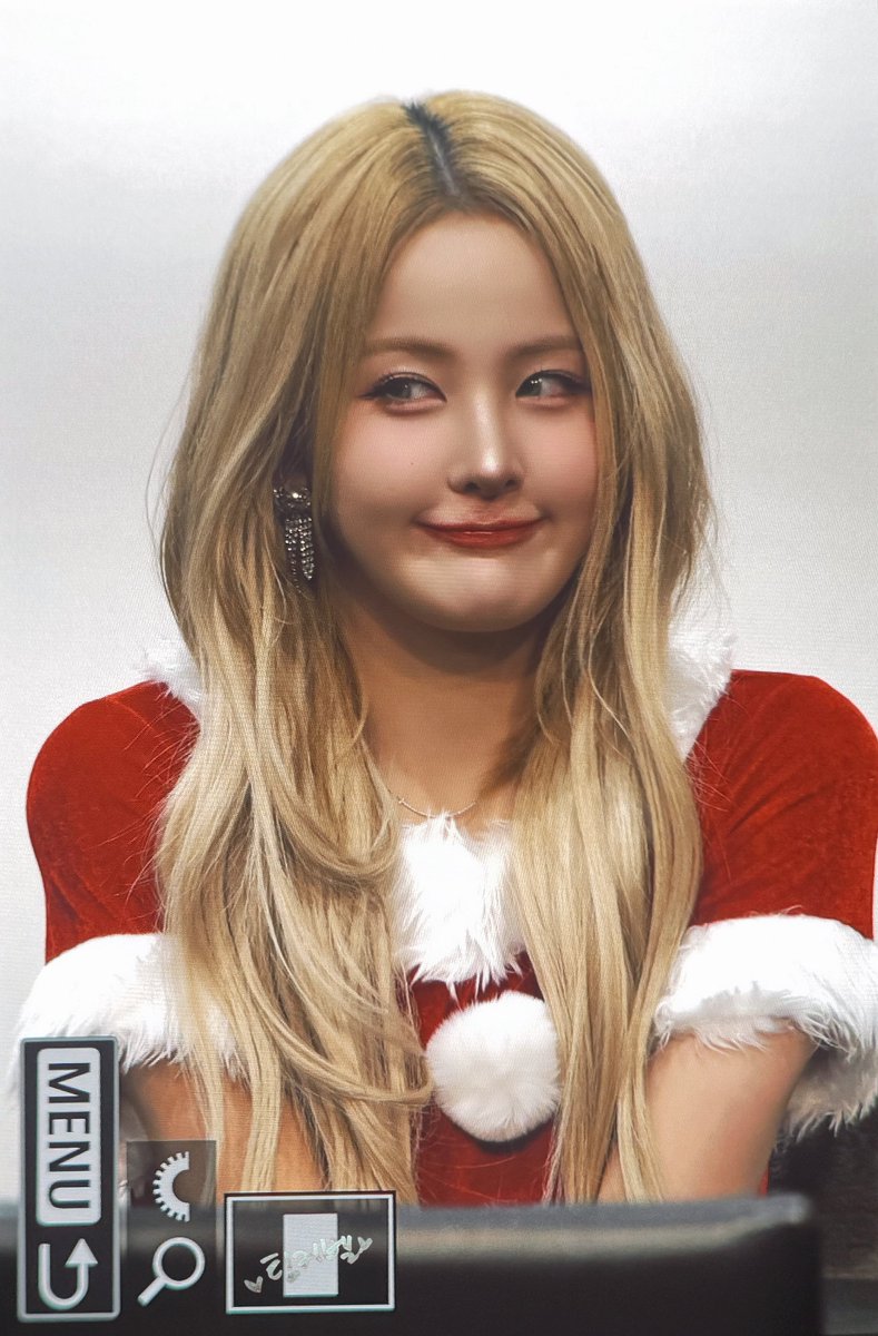 251224 팬싸 벨 pre

🎄🦌🎁

#KISSOFLIFE #KIOF #BELLE 
#키스오브라이프