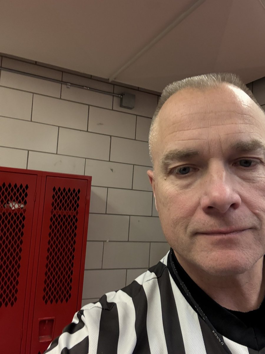 a360coach's tweet photo. Year 20-something is underway as a HS basketball official. It keeps me off the couch in the winter, get some cardio  &amp; definitely helps me practice my emotional intelligence. The things I hear from the fans are pretty, um, interesting?? I love interacting w/ the coaches and kids. https://t.co/yk903K8JhA
