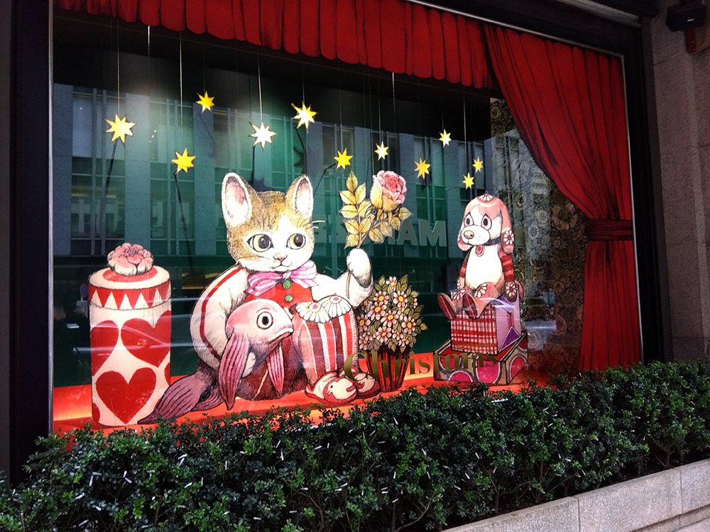 fcfd7's tweet image. ✨メリクリ✨🎄先日行った高島屋でヒグチさん🐱🎄展示が可愛かった